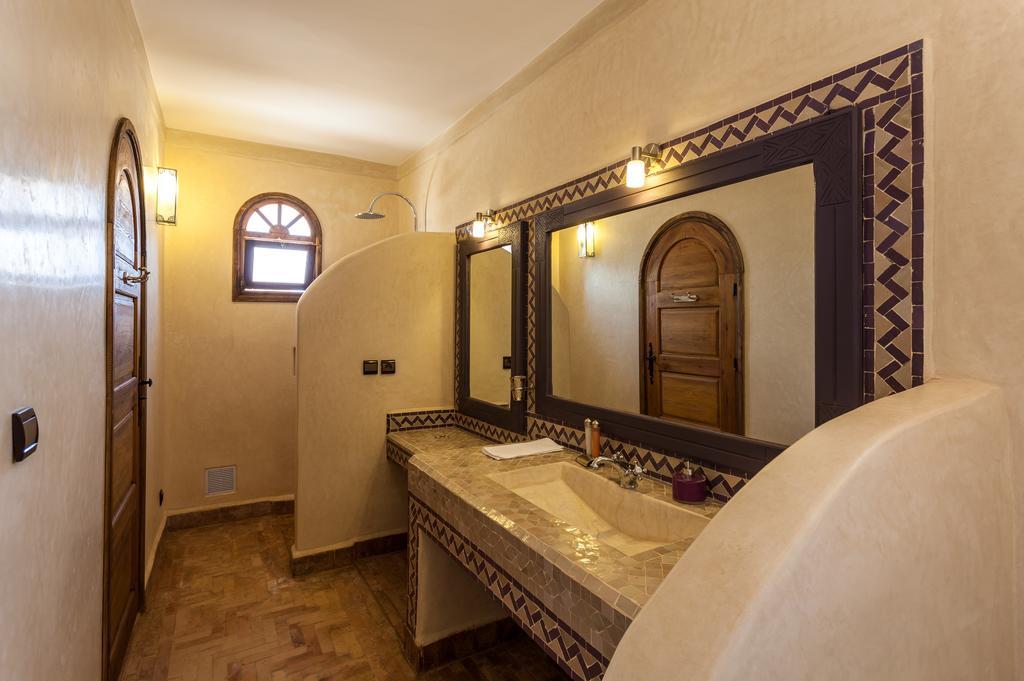 Riad Dharma Hotel Bou Mkila Exterior photo